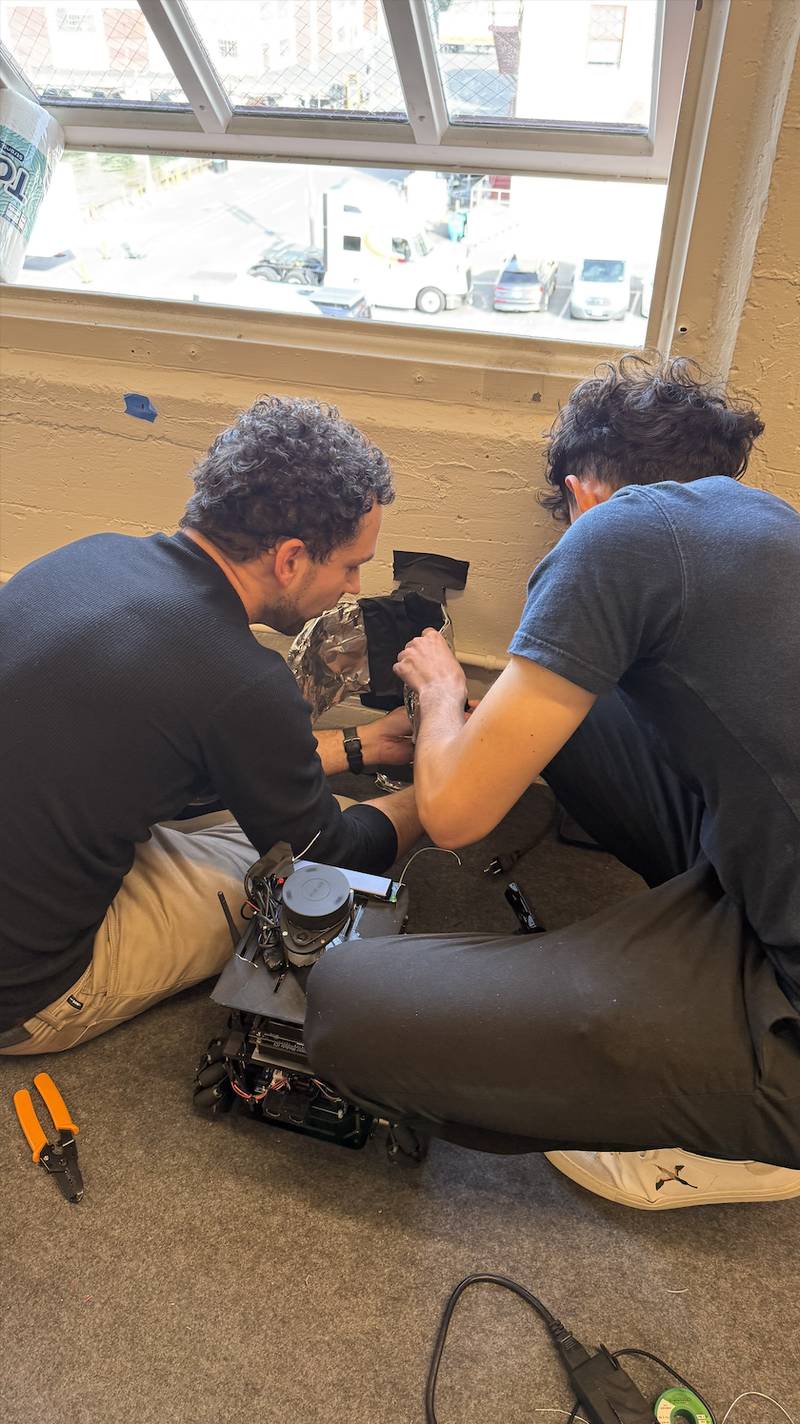 Building the V0: Robot + Conductive Charger